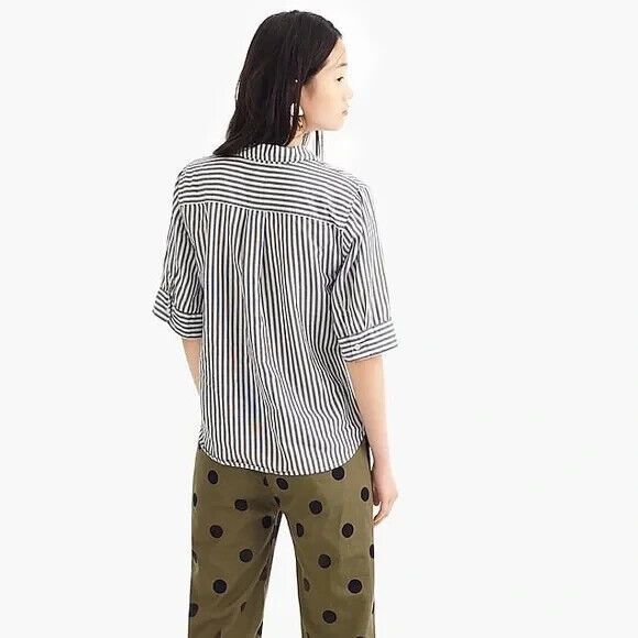 J.Crew XS Chambray Stripe Button Up Shirt Short Sleeve V-Neck Cotton Classicore - Picture 3 of 15